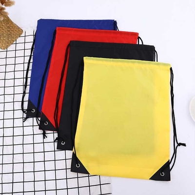 Сумка желтое 80Gsm Drawstring полипропилена 32*42cm не сплетенная для покупок